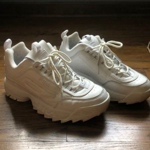 Fila chunky white shoes lightly worn